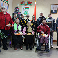 Минские суворовцы посетили Николаевщинский дом-интернат