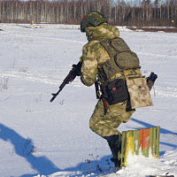 Занятия по боевой подготовке на полигоне Лосвидо
