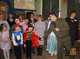 Стали верными друзьями 