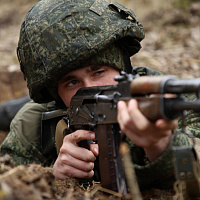 В рамках комплексного учения с войсками ЗОК на одном из участков местности развёрнут командный пункт управления 6 омбр