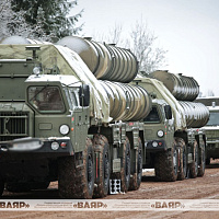 Подразделение одной из зенитных ракетных бригад участвует в тактическом учении