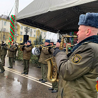 Борисов отметил День защитников Отечества и Вооруженных Сил