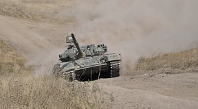 Обновленные Т-72 и партия автоматов АК-12 были переданы на базу ВС РФ в Таджикистане