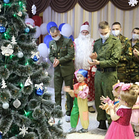 Праздник к нам приходит