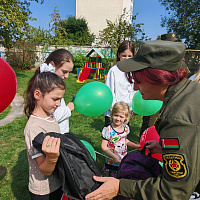 Военнослужащие 65 автбр приняли участие в благотворительной акции «В школу с добрым сердцем»