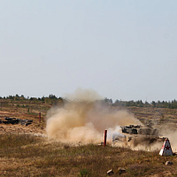 Военнослужащие 11 омбр выполнили упражнение контрольных стрельб из танка Т-72Б