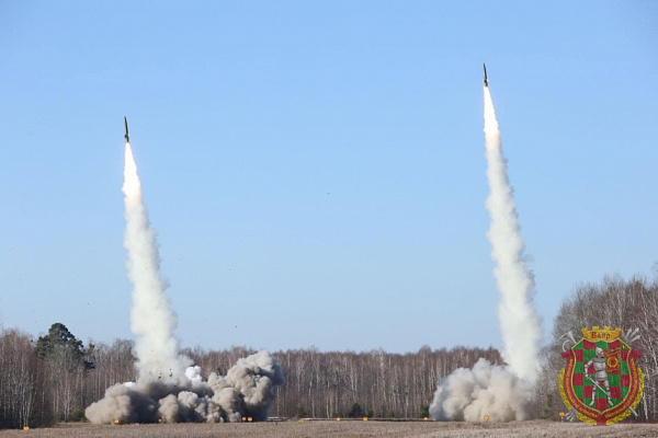 На участке местности «Полесский» прошли пуски из ТРК «Точка-У» (видео)
