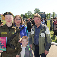 Личный состав нового пополнения воинских частей войск связи принял Военную присягу
