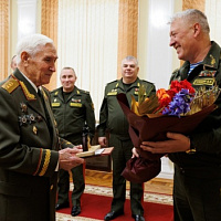 По заслугам и честь