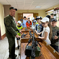 Каникулы цвета хаки