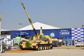 Сухопутные войска Индии получили 91 155-мм гаубицу K-9 Vajra-T