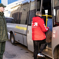 Пополняя армейский строй