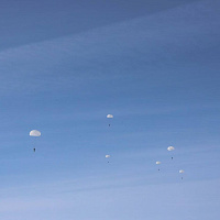 Военнослужащие 103 овдбр совершили прыжки с парашютом