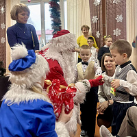Военнослужащие 8 бригады радиационной, химической  и биологической защиты посетили Центр коррекционно-развивающего обучения и реабилитации 