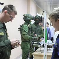 Военнослужащие Вооружённых Сил продолжают проводить мероприятия военно-патриотической направленности