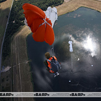 Военнослужащие 5-й отдельной бригады специального назначения отработали десантирование с вертолета на воду 