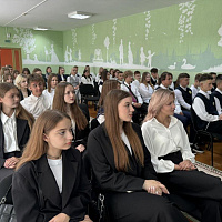 Представители 557 ибр поздравили школьников с началом нового учебного года