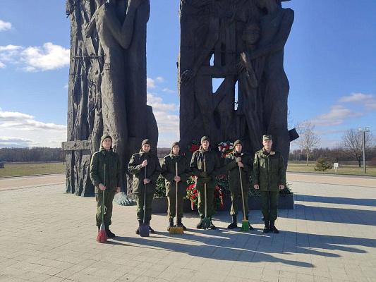 Военнослужащие 361 боо (ЦОВУ) приняли участие в республиканском субботнике