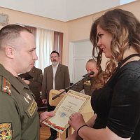 В воинских частях и соединениях прошли праздничные мероприятия, посвящённые Дню женщин