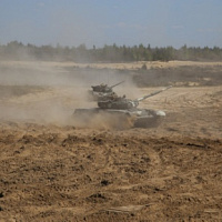 Выполнение упражнений контрольных стрельб из танка Т-72Б