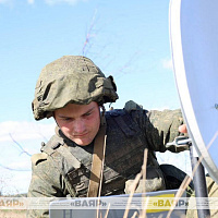 Занятия по боевой подготовке с военнослужащими одной из механизированных бригад