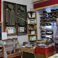 Слонимские гвардейцы принимают юных гостей