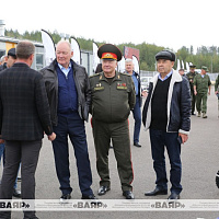 Участники пленума ДОСААФ СНГ посетили Специализированную детско-юношескую спортивно-техническую школу по автомотоспорту