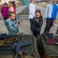 Военнослужащие 103 овдбр провели урок мужества