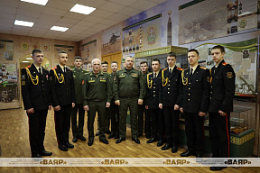 Генерал-майор Игорь Можиловский посетил военно-технический факультет в БНТУ