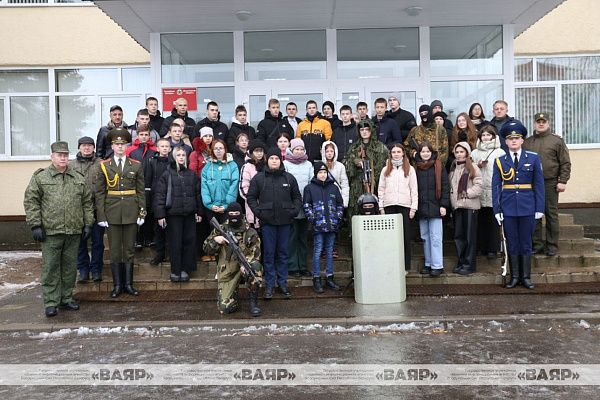 С интересом об армии