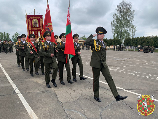 К торжественному маршу!..