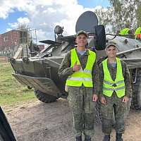 Курсанты 72 ОУЦ подтверждают мастерство вождения бронетехники на танкодроме