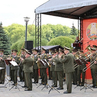 Праздничные мероприятия в столичном парке Победы