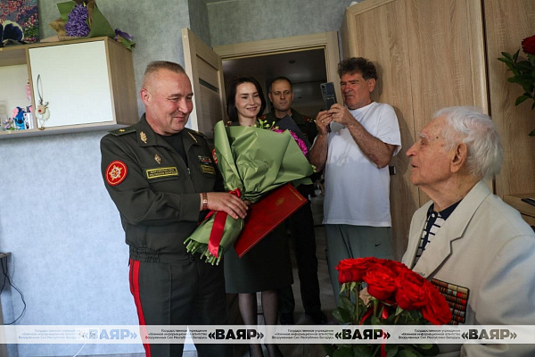 Ветеран Великой Отечественной войны Михаил Шашков отметил 100-летний юбилей