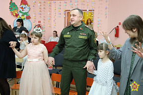 Поздравление воспитанников Борисовского центра коррекционно-развивающего обучения и реабилитации 