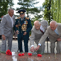 Жить и помнить!