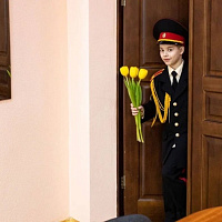 Поздравление с 8 Марта от суворовцев