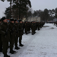 Служите достойно, Отчизны сыны!