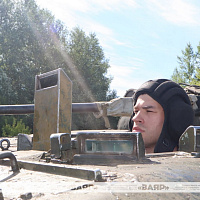 Практические занятия с военнослужащими 6 омбр и 11 омбр по вождению боевых машин с преодолением водной преграды