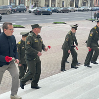 В знак благодарности и уважения