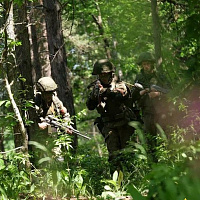 С праздником, гвардейцы! 