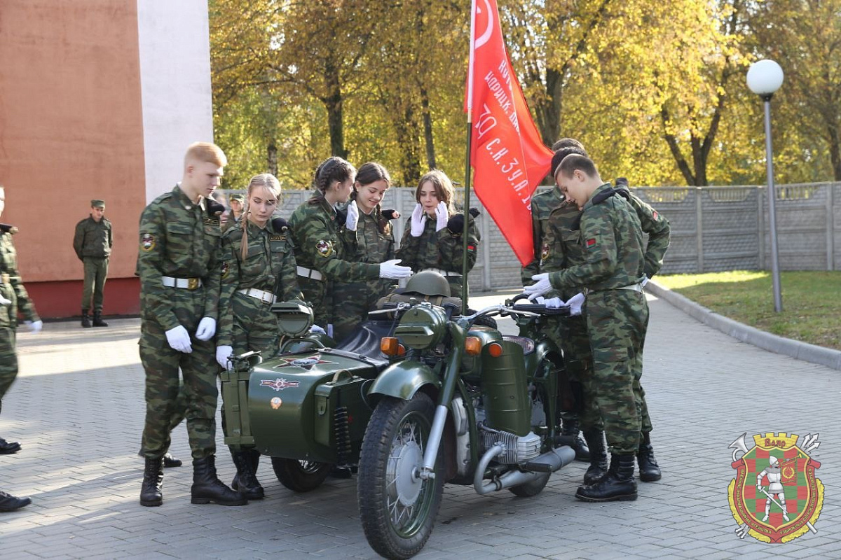 С праздником, гвардейцы! — ВАЯР