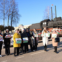 Поздравили военнослужащих 