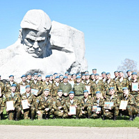 Торжественно проводили в запас