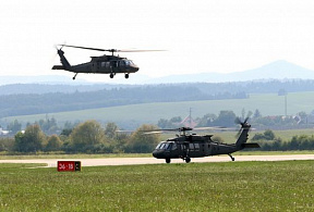 ВС Словакии получили очередную пару вертолетов UH-60M «Блэк Хок»