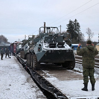 Белорусские военнослужащие встретили хлебом-солью коллег из России 