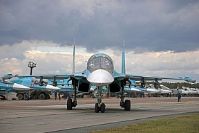 Модернизированный бомбардировщик Су-34 пополнил боевой состав авиационного полка ЗВО в Воронежской области