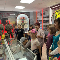 Автомобилисты в погонах принимают гостей