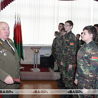 Генерал-майор в отставке Анатолий Никитин встретился с воспитанниками военно-патриотических классов