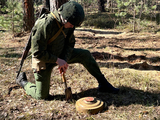 Занятие с курсантами военно-технического факультета в БНТУ
